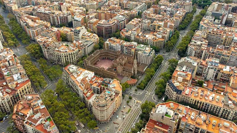 La adaptación de las ciudades al calor está funcionando, pero puede mejorar con más vegetación