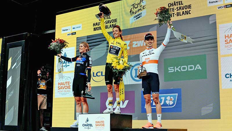 Pauline Ferrand-Prévot logra una emotiva victoria en la novena etapa del Tour de Francia Femenino y sella una histórica victoria general.