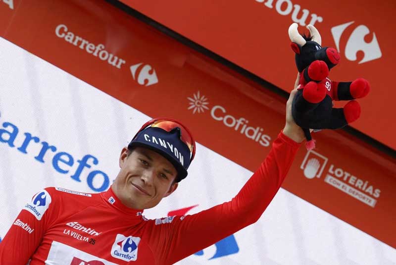 Jasper Philipsen: «Un sueño estrenar el maillot rojo después de la caída en el Tour»