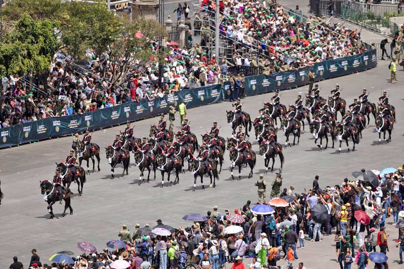 2025 09 16 desfile civico milita (35)
