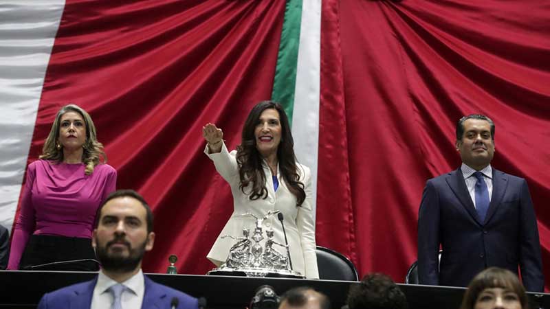 Diputados designan a la panista Kenia López Rabadán como presidenta de la Mesa Directiva