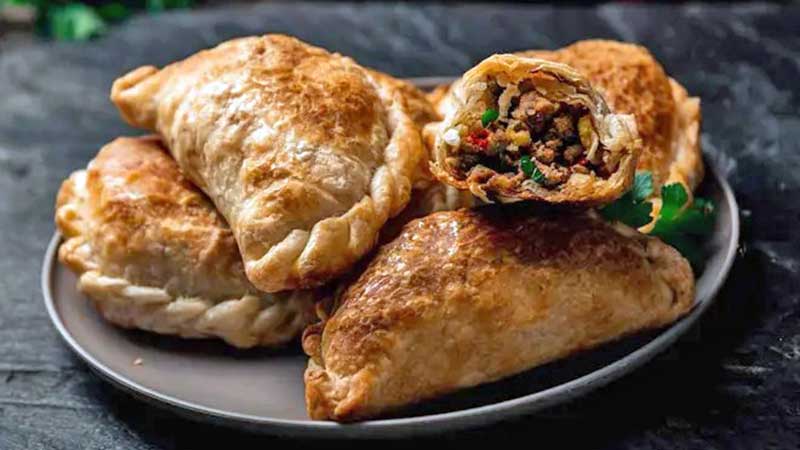 Diferencias y similitudes entre el paste hidalguense y la empanada argentina