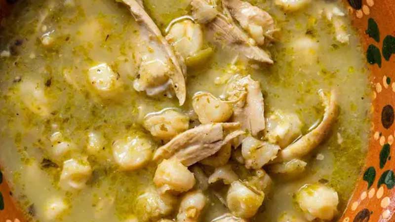 Pozole verde con pollo al estilo Guerrero: un abrazo de tradición y sabor