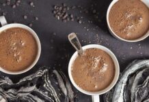 Del atolli al champurrado: Cómo el mestizaje dio origen a una de las bebidas más queridas de México Del atolli al champurrado: Cómo el mestizaje dio origen a una de las bebidas más queridas de México