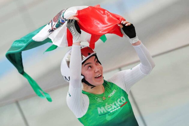 La ciclista mexicana Yareli Acevedo, campeona mundial en prueba por puntos