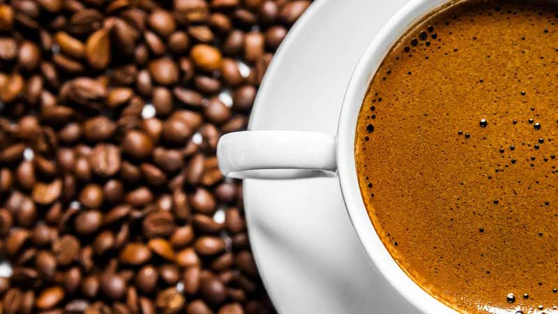 Trump y Bessent estudian bajar aranceles al café para reducir precios elevados