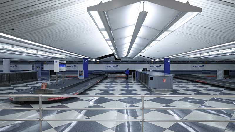 Aerolíneas cancelan 1,200 vuelos en Estados Unidos este martes por cierre de gobierno