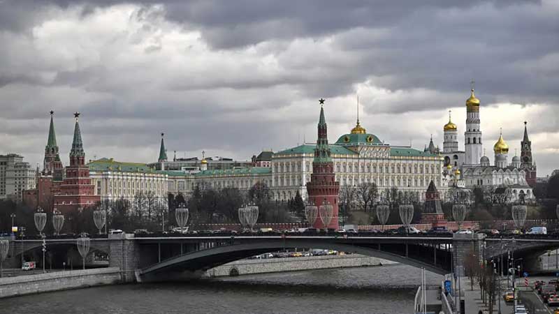 Desaceleración económica en Rusia obliga al Kremlin a aumentar impuestos y tarifas