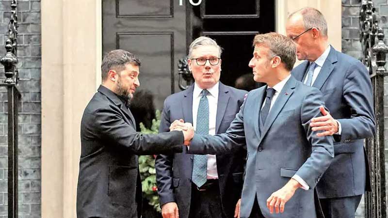 Zelenski se opone a ceder territorio; lo arropan en Europa