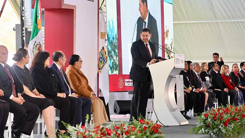 Acude titular de la Segob a informe de gobierno de Alejandro Armenta