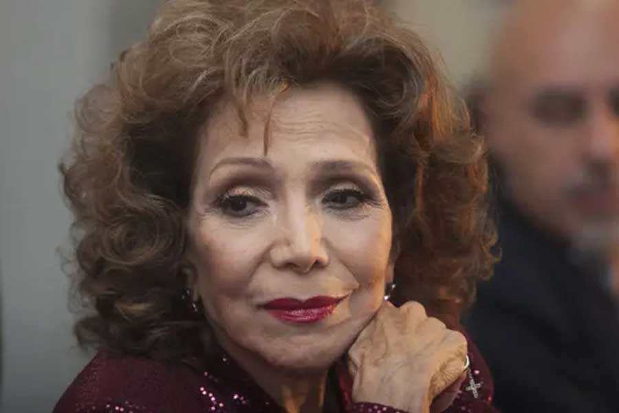 ¡Conmovedor! María Victoria canta a la Virgen de Guadalupe en la Basílica a los 102 años