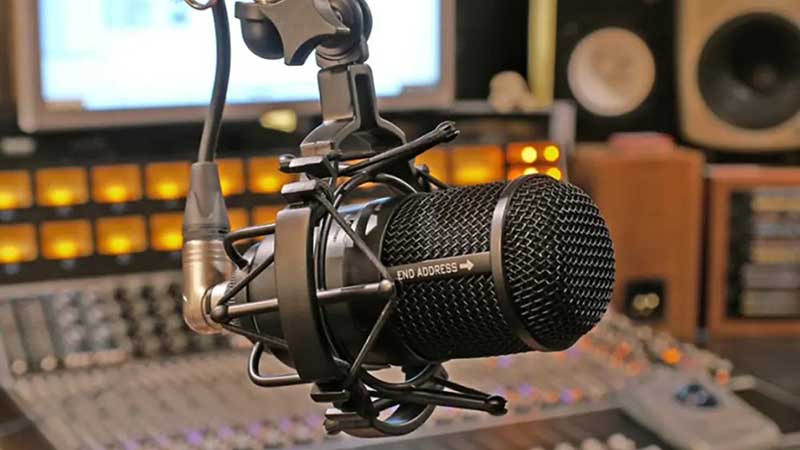 CRT descarta ​una licitación de radio y TV comercial en 2026