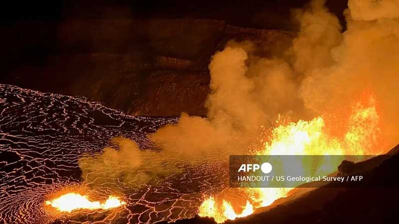 Volcán Kilauea registra brotes de lava de 200 metros en Hawái